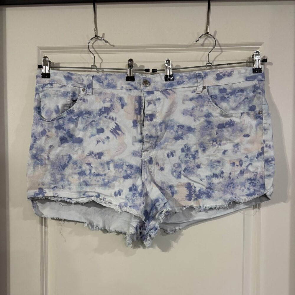 Wild Fable Tie-Dye Denim Shorts Women’s Plus Size 26W